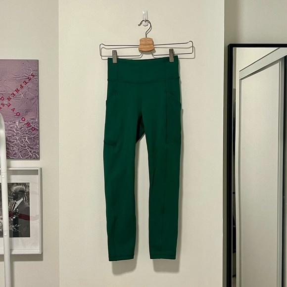 Lululemon Invigorate High-Rise Crop 23"
Everglade Green - Picture 6 of 9